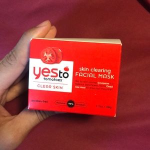 Yes to Tomatoes Skin Clearing Facial Mask- NEW!